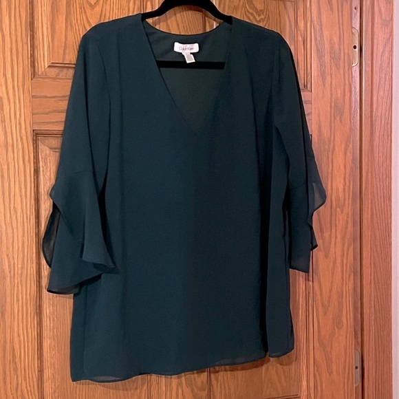 Calvin Klein Large Top - Picture 2 of 5